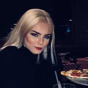 Meet your Posher, Bailey